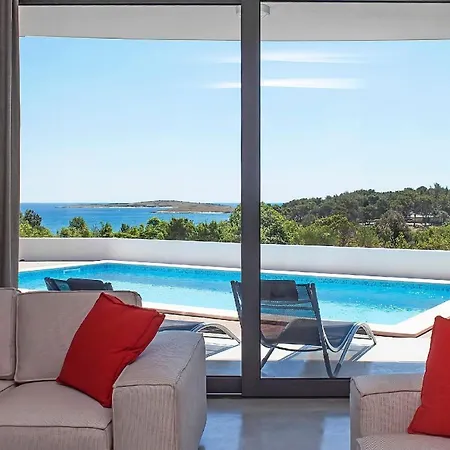 Vikendica Ferienvilla Sunrise Mit Pool In *